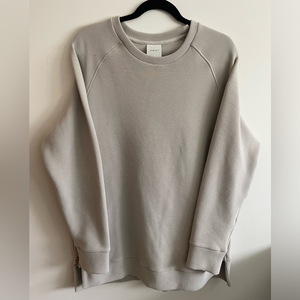 VARLEY- Manning Sweatshirt. Size large